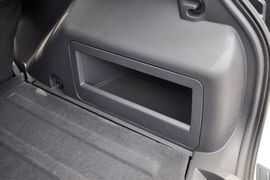 2013款Jeep指南者2.0L两驱运动版