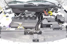 2013款Jeep指南者2.0L两驱运动版
