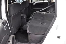 2013款Jeep指南者2.0L两驱运动版