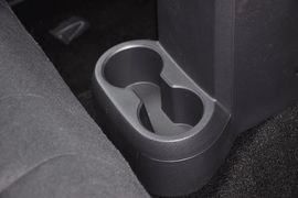 2013款Jeep指南者2.0L两驱运动版