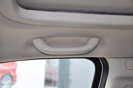 2013款Jeep指南者2.0L两驱运动版