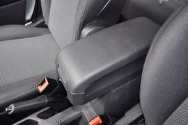 2013款Jeep指南者2.0L两驱运动版
