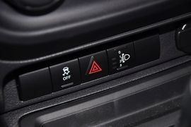 2013款Jeep指南者2.0L两驱运动版