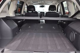 2014款Jeep指南者2.4L四驱豪华版