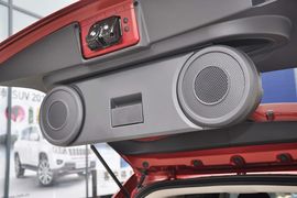 2014款Jeep指南者2.4L四驱豪华版