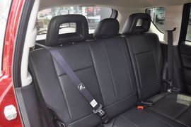2014款Jeep指南者2.4L四驱豪华版