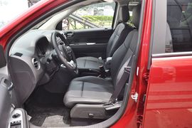 2014款Jeep指南者2.4L四驱豪华版