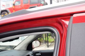 2014款Jeep指南者2.4L四驱豪华版