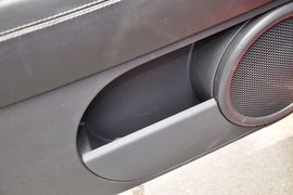 2014款Jeep指南者2.4L四驱豪华版