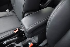 2014款Jeep指南者2.4L四驱豪华版
