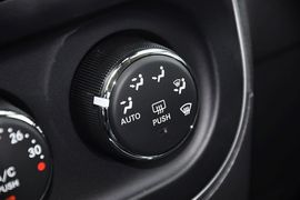 2014款Jeep指南者2.4L四驱豪华版
