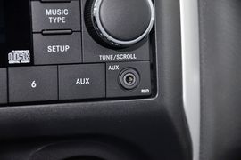 2014款Jeep指南者2.4L四驱豪华版