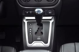 2014款Jeep指南者2.4L四驱豪华版