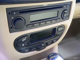 2009款东风标致207两厢
