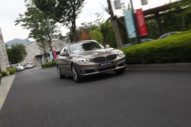 2013款宝马328i