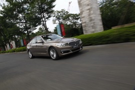 2013款宝马328i