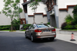 2013款宝马328i