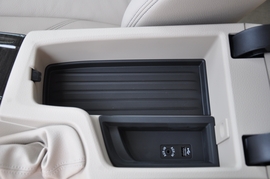 全新宝马3系GT图解内饰部分