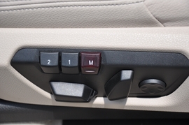 全新宝马3系GT图解内饰部分