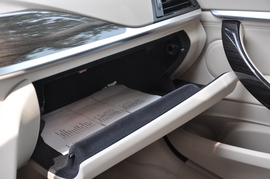 全新宝马3系GT图解内饰部分