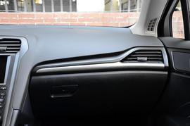 2017款福特蒙迪欧EcoBoost