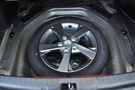 2013款丰田卡罗拉1.8L