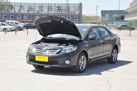 2013款丰田卡罗拉1.8L