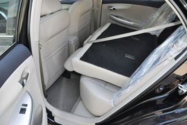 2013款丰田卡罗拉1.8L
