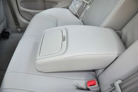 2013款丰田卡罗拉1.8L