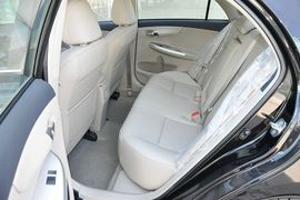 2013款丰田卡罗拉1.8L