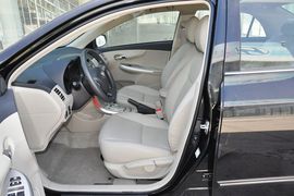 2013款丰田卡罗拉1.8L