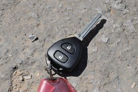 2013款丰田卡罗拉1.8L