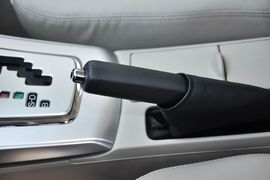 2013款丰田卡罗拉1.8L