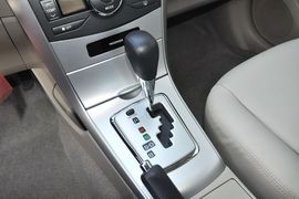 2013款丰田卡罗拉1.8L