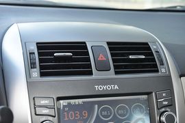 2013款丰田卡罗拉1.8L