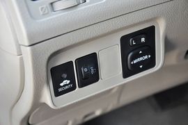 2013款丰田卡罗拉1.8L
