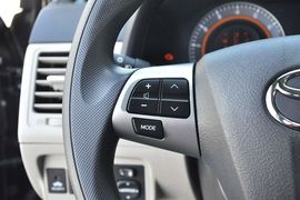 2013款丰田卡罗拉1.8L