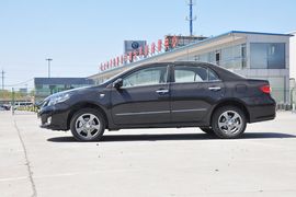 2013款丰田卡罗拉1.8L