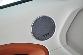 2013款路虎揽胜极光2.0T