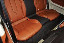 2013款路虎揽胜极光2.0T