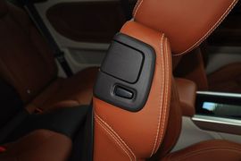 2013款路虎揽胜极光2.0T