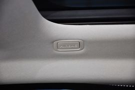 2013款路虎揽胜极光2.0T