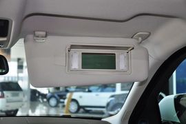 2013款路虎揽胜极光2.0T