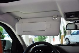 2013款路虎揽胜极光2.0T