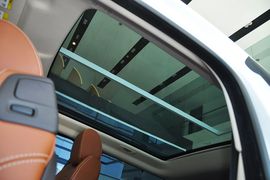 2013款路虎揽胜极光2.0T