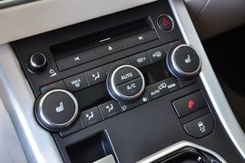 2013款路虎揽胜极光2.0T