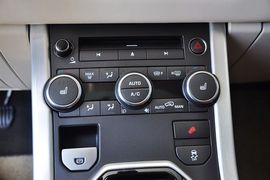 2013款路虎揽胜极光2.0T