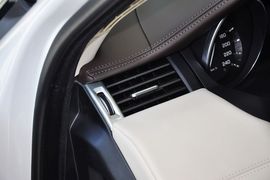 2013款路虎揽胜极光2.0T