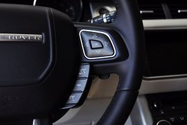 2013款路虎揽胜极光2.0T