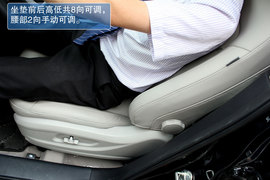 高转速发动机带来SUV运动风　试驾奔腾X80